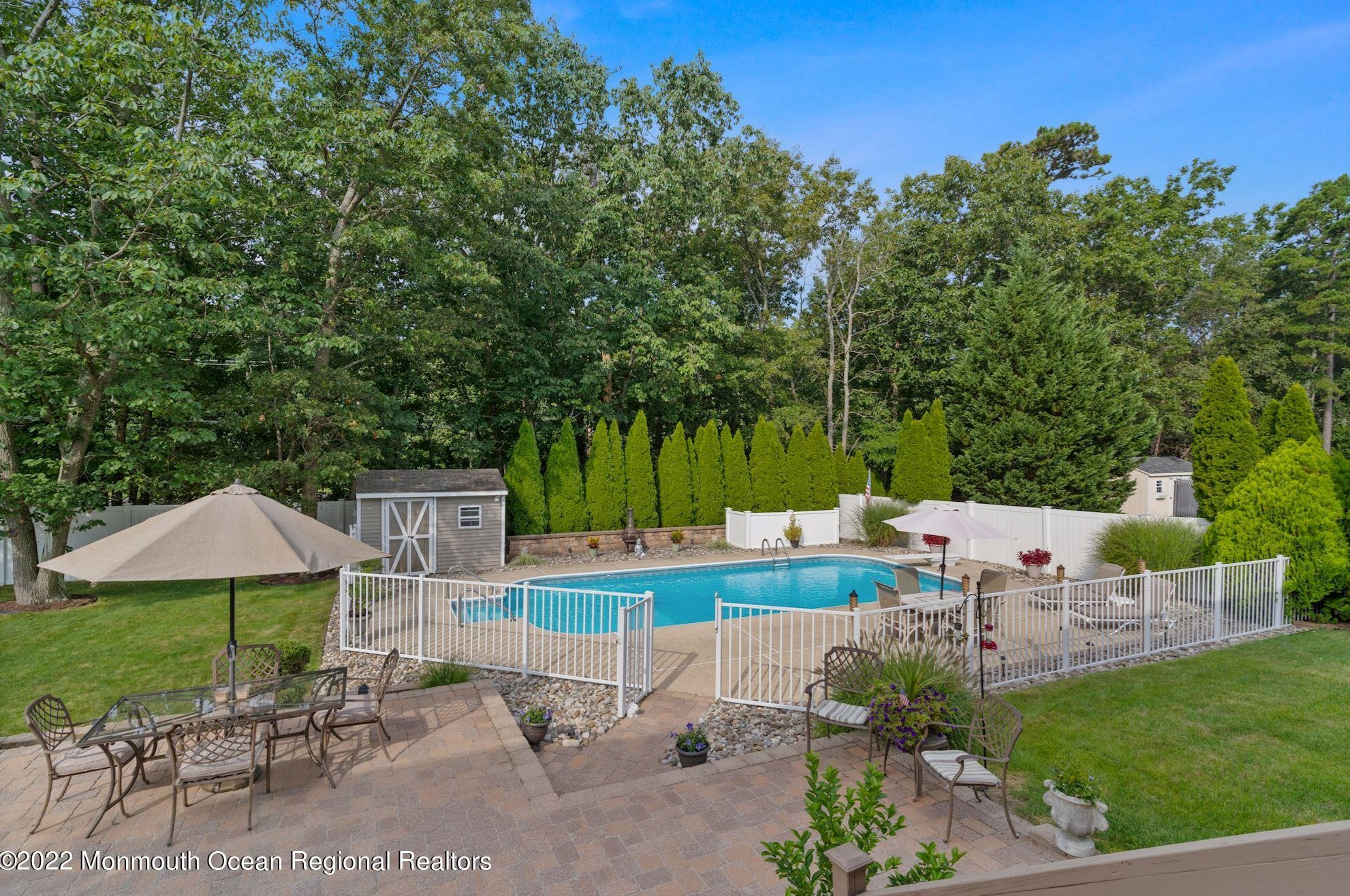 2420 Frst Cir, Toms River NJ 08757 exterior