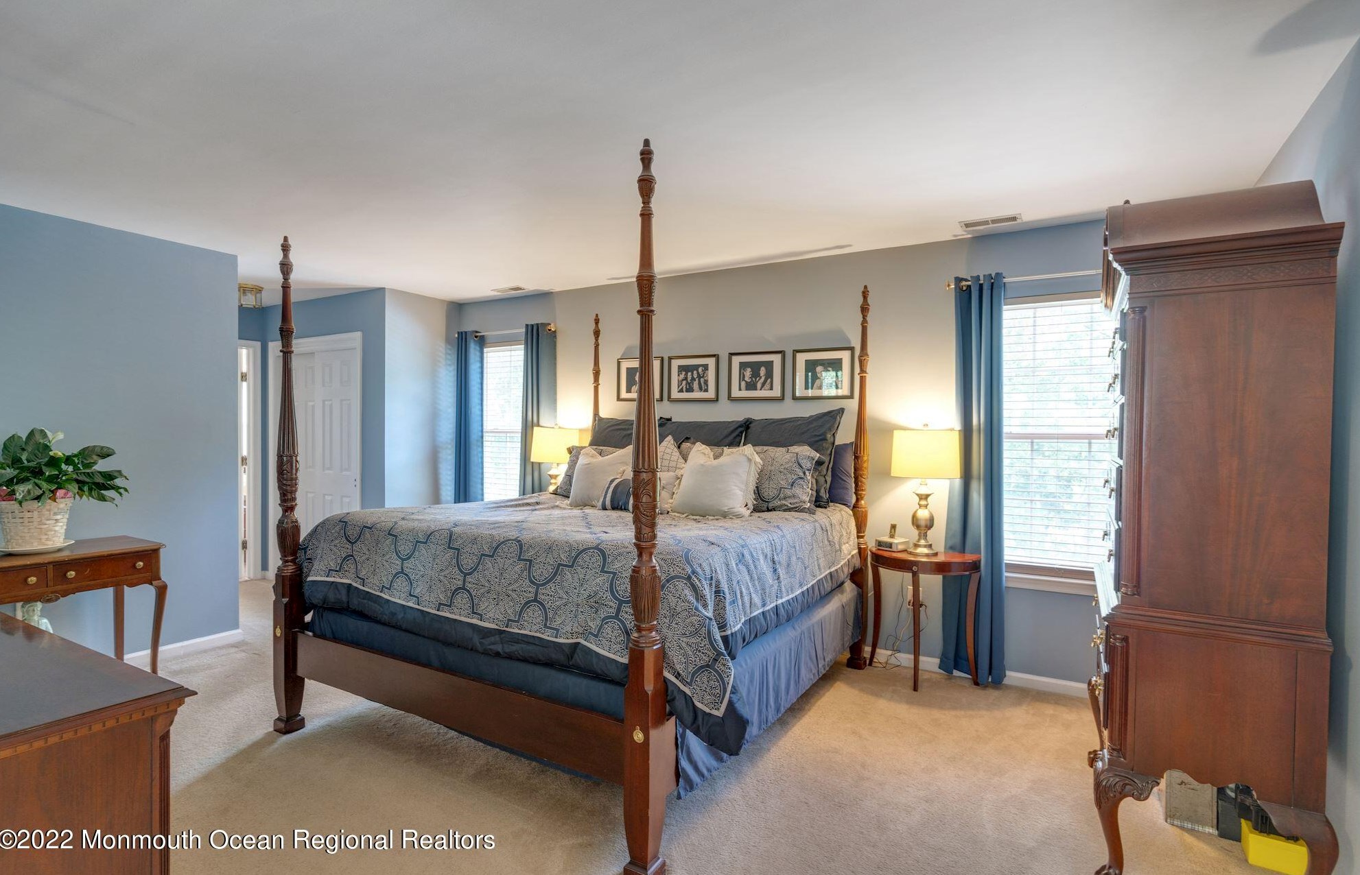 2420 Frst Cir, Toms River NJ 08757 exterior