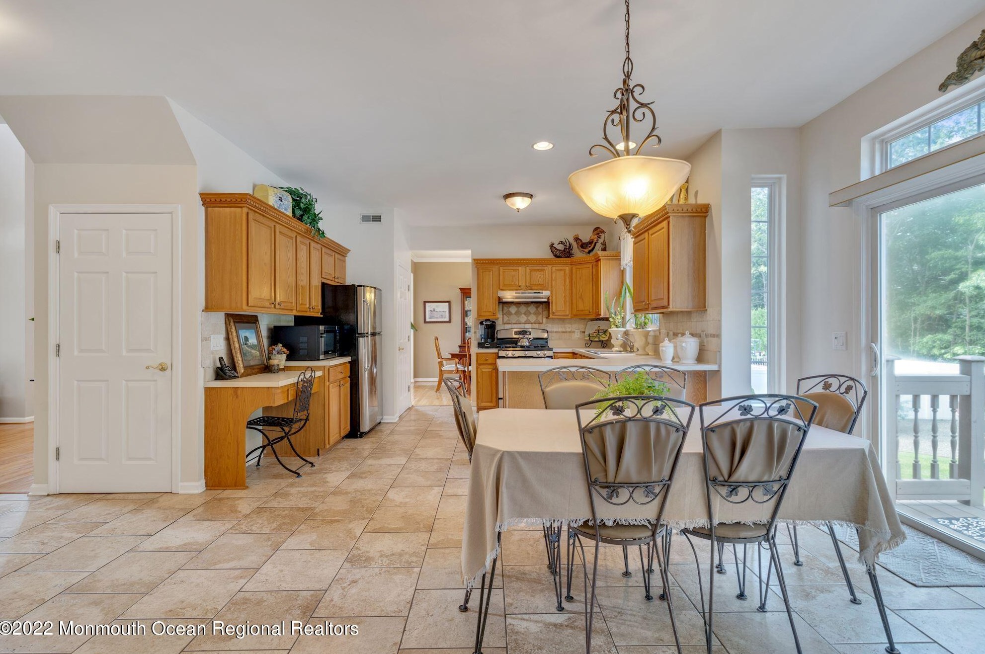 2420 Frst Cir, Toms River NJ 08757 exterior