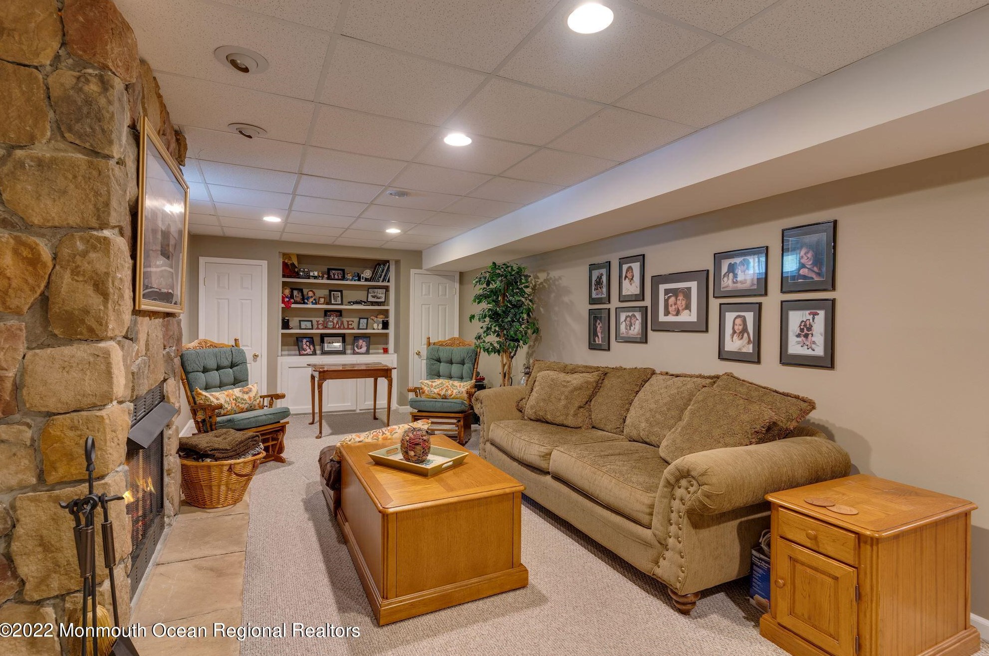 2420 Frst Cir, Toms River NJ 08757 exterior