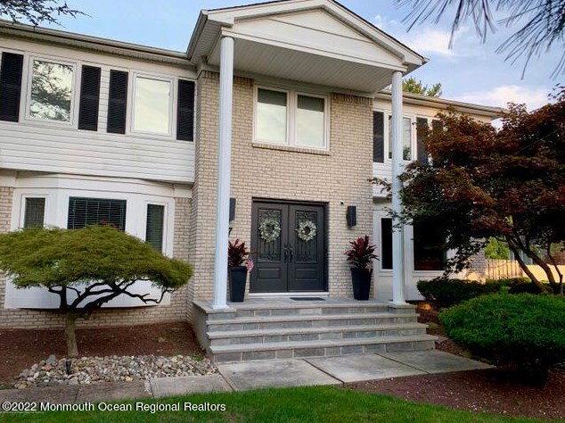 7 Logan Ln, Millstone Township, NJ 07726-2846