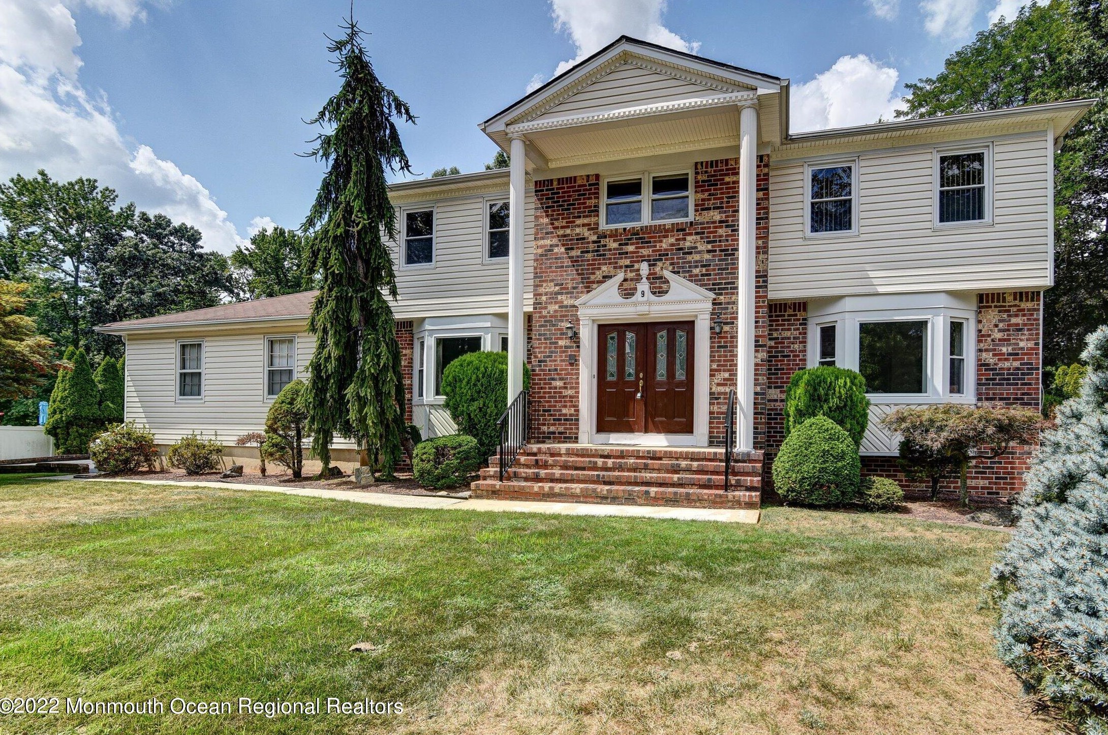 9 Adams St, Morganville, NJ 07751-1001