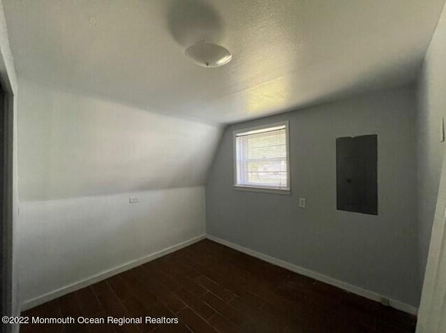 353 Riverdale Dr, Keyport NJ  07735-5022 exterior