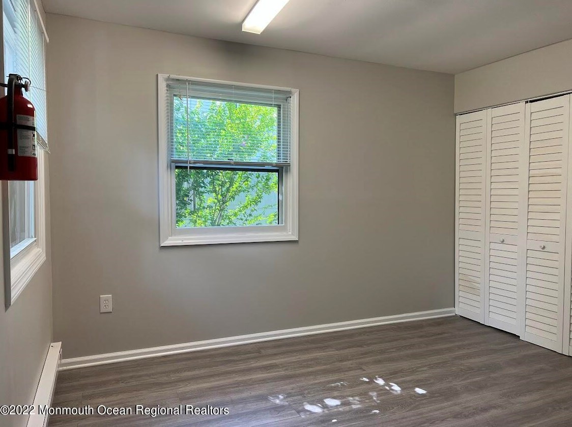 215 Twin Lakes Blvd, Tuckerton NJ  08087-1737 exterior