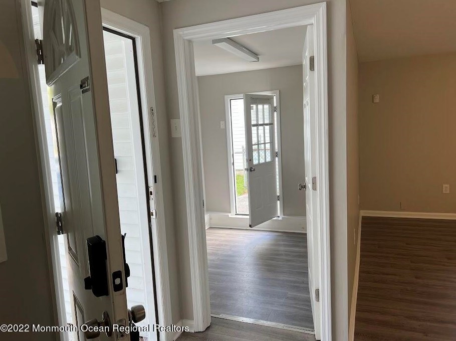 215 Twin Lakes Blvd, Tuckerton NJ  08087-1737 exterior