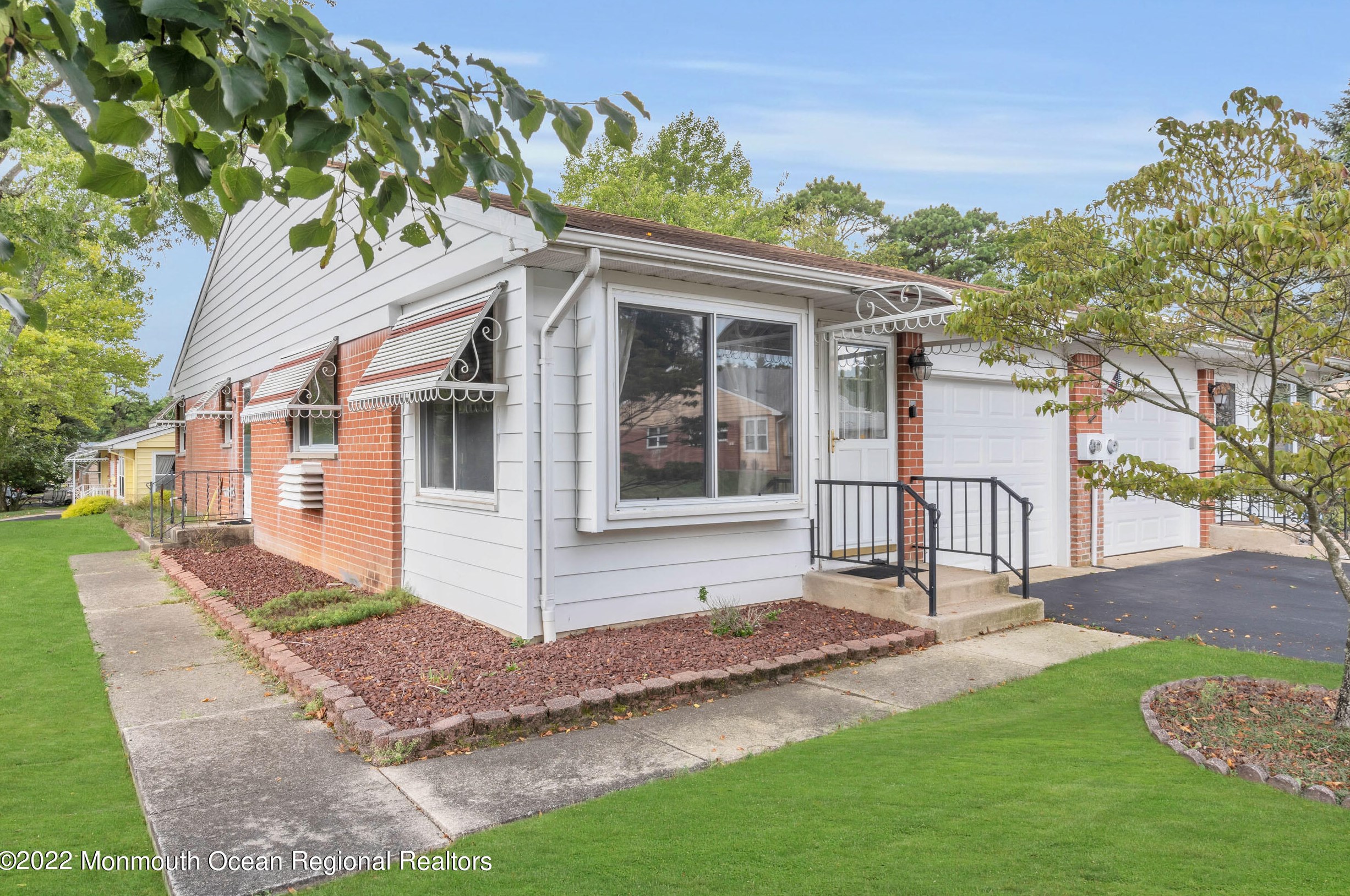 26 Independence Pkwy #a, Lakehurst, NJ 08759