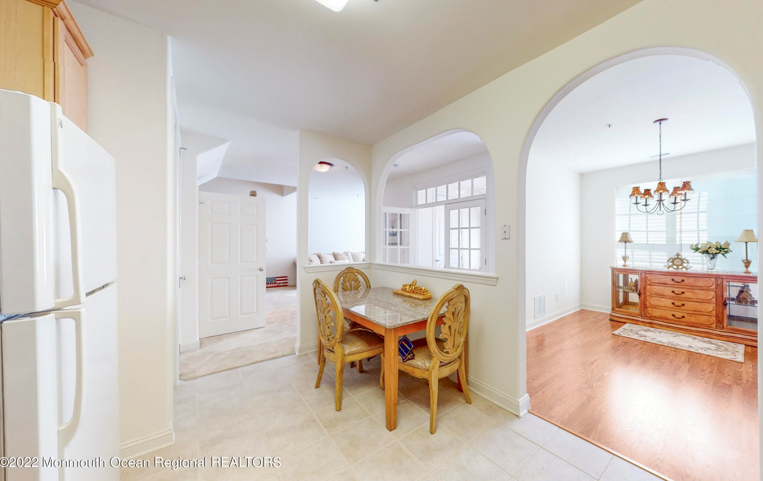 14 Limerick Ln, Delaware Park NJ  08865-5717 exterior