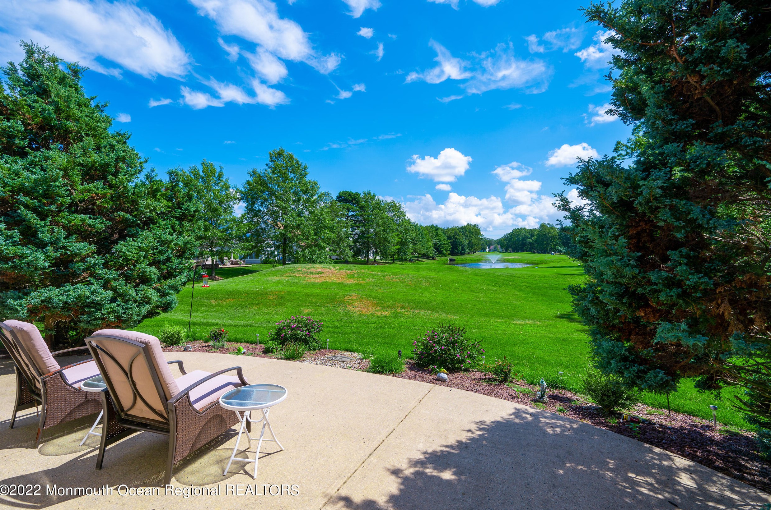 48 Spyglass Dr, Jackson Twp, NJ 08527