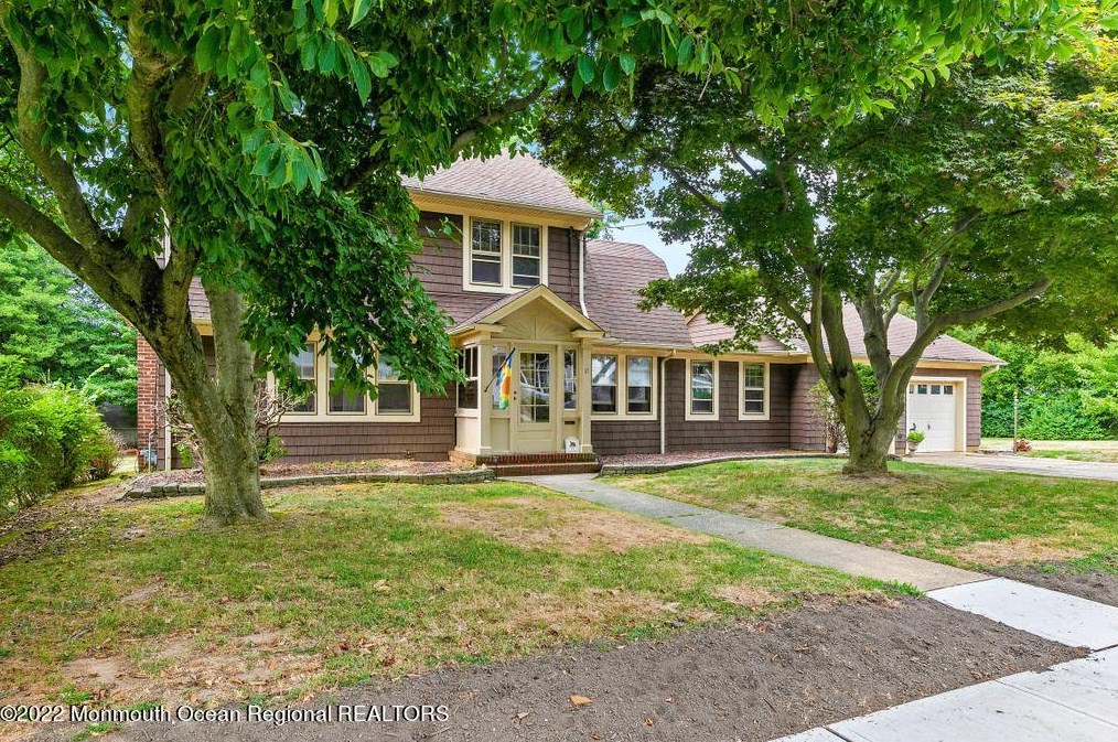 11 Sherman Ave, West Long Branch, NJ 07764