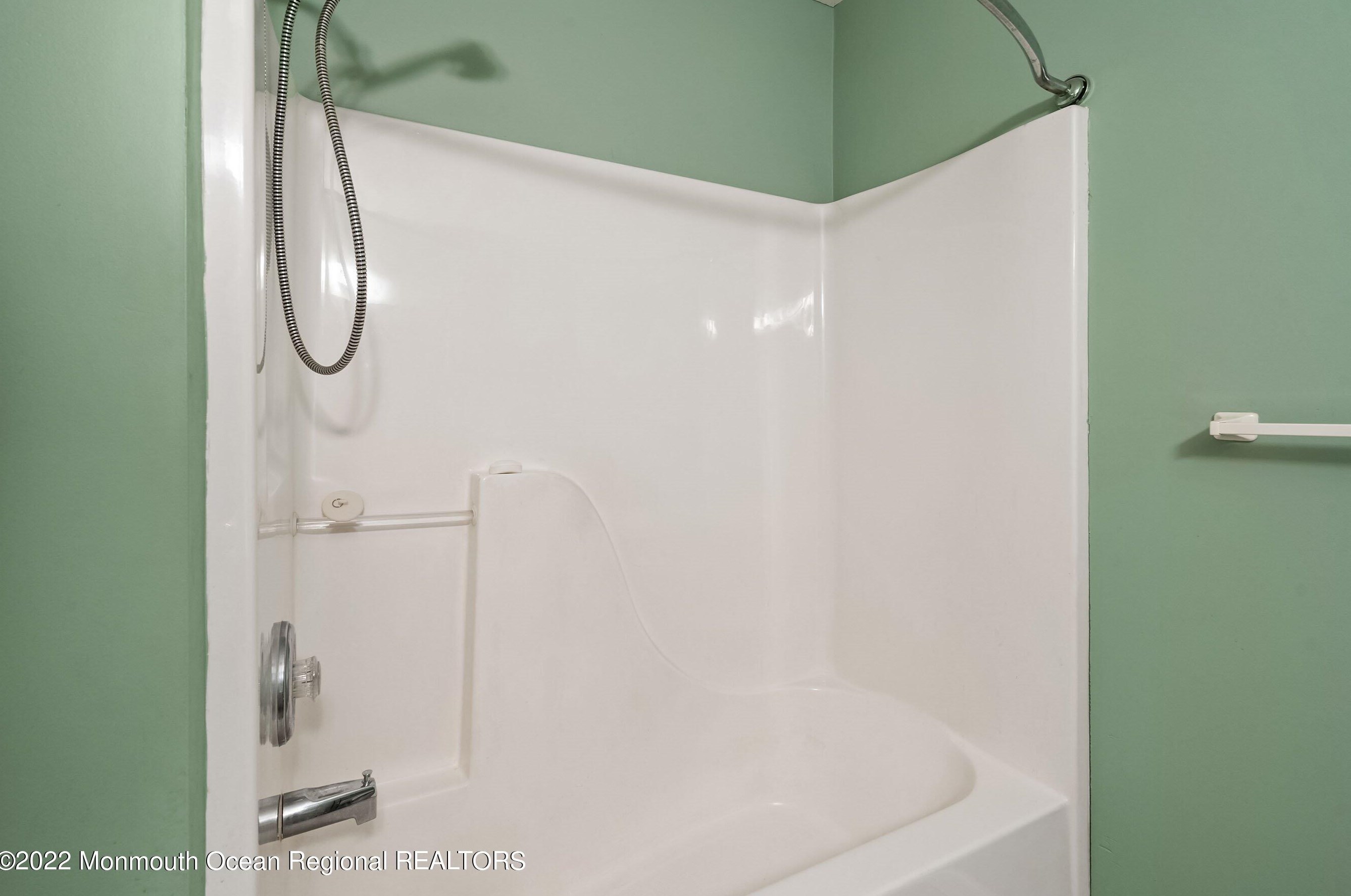 151 1 Ave, Toms River NJ 08757-5018 exterior