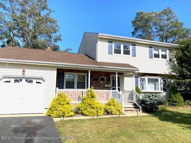 55 Heath Ave, Oakhurst, NJ 07755