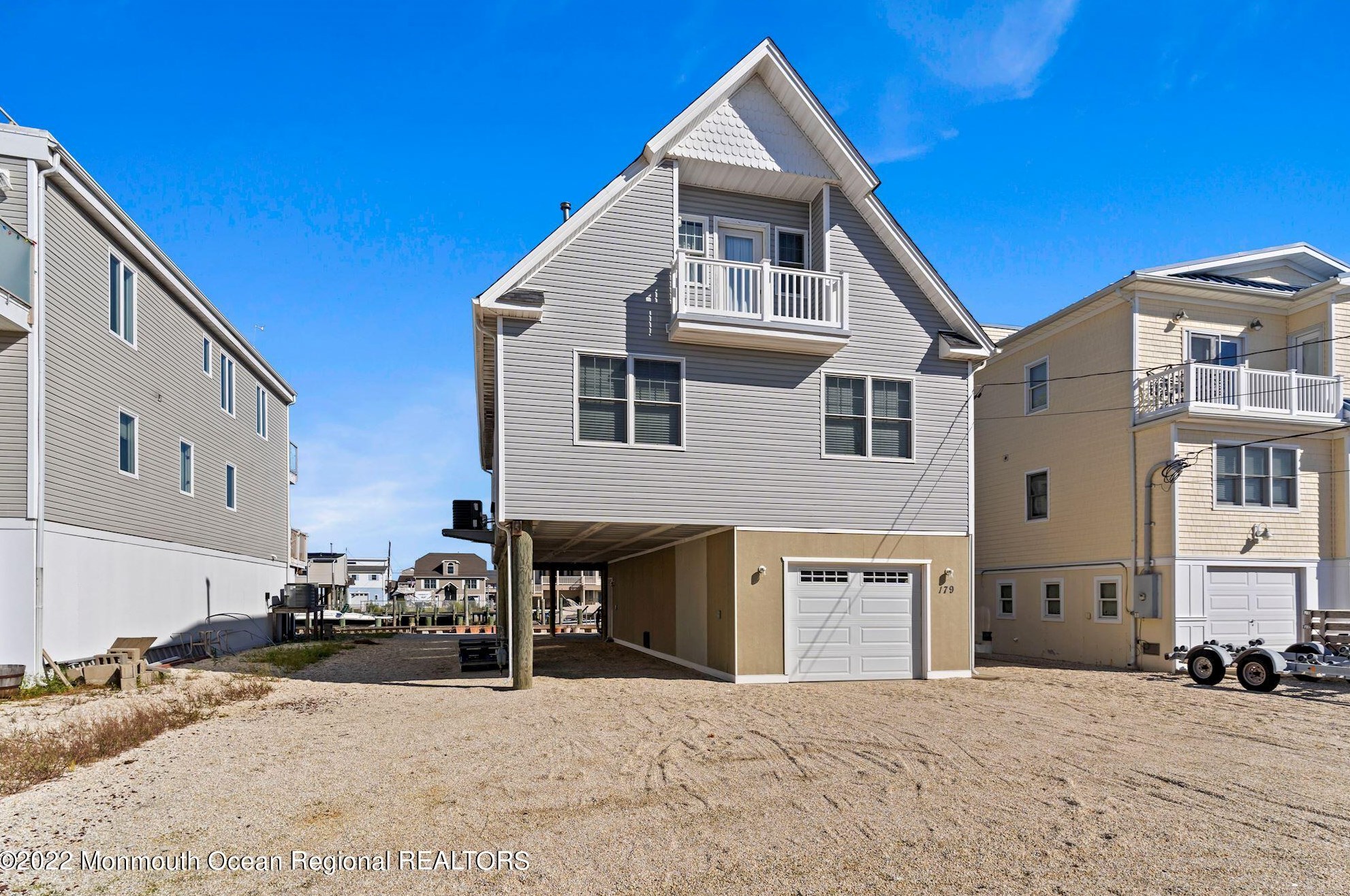 179 Flamingo Rd, Tuckerton, NJ 08087-2408
