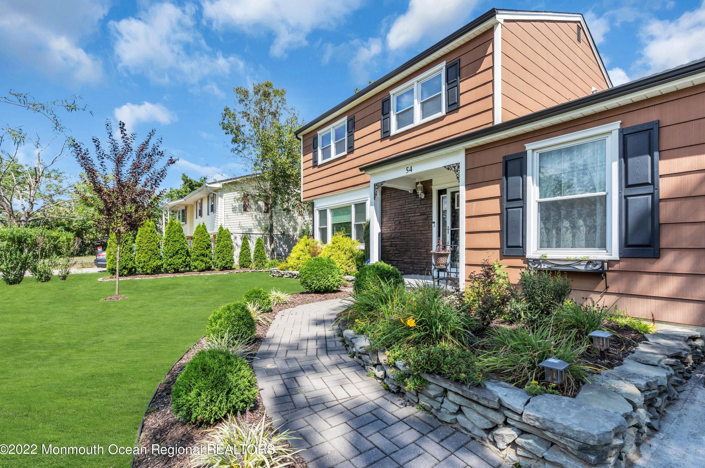 54 Kim Ct, Toms River, NJ 08755-6379