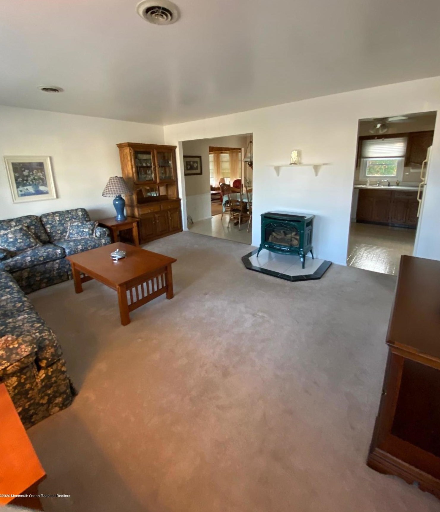 13 Oakfield Rd, Toms River NJ  08757-6340 exterior