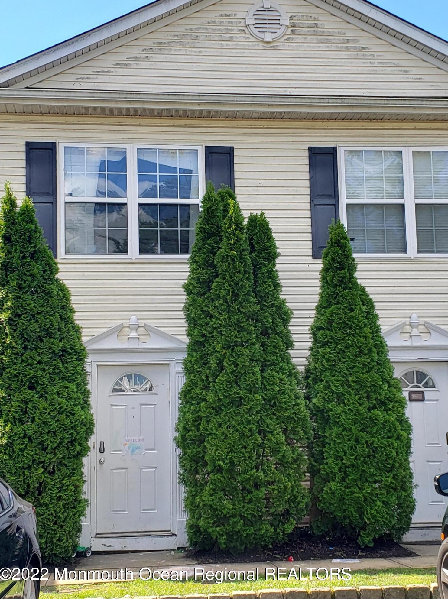 12 Aspen Ct, Lakewood, NJ 08701