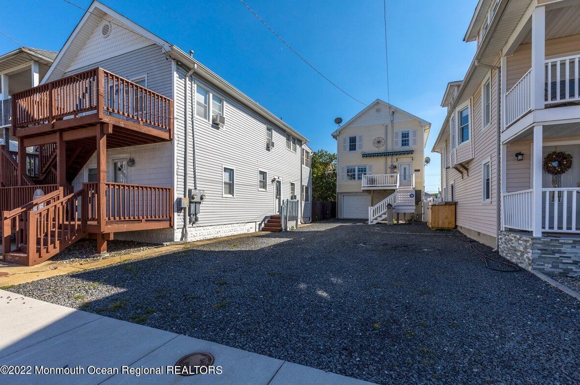 217 Webster Ave, Pelican Island, NJ 08751