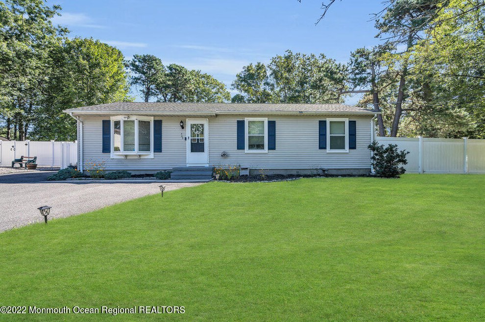 365 Western Blvd, Berkeley Township, NJ 08721
