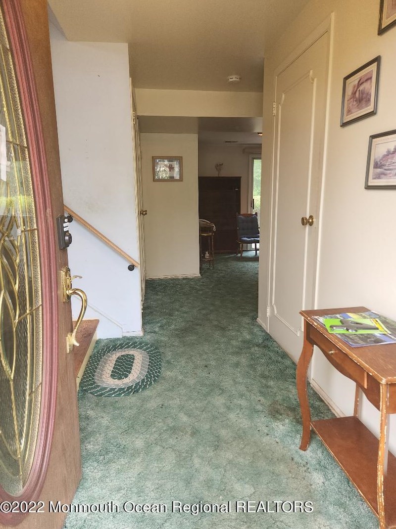 4 Chesapeake Rd, Millstone Township, NJ 07726-3508
