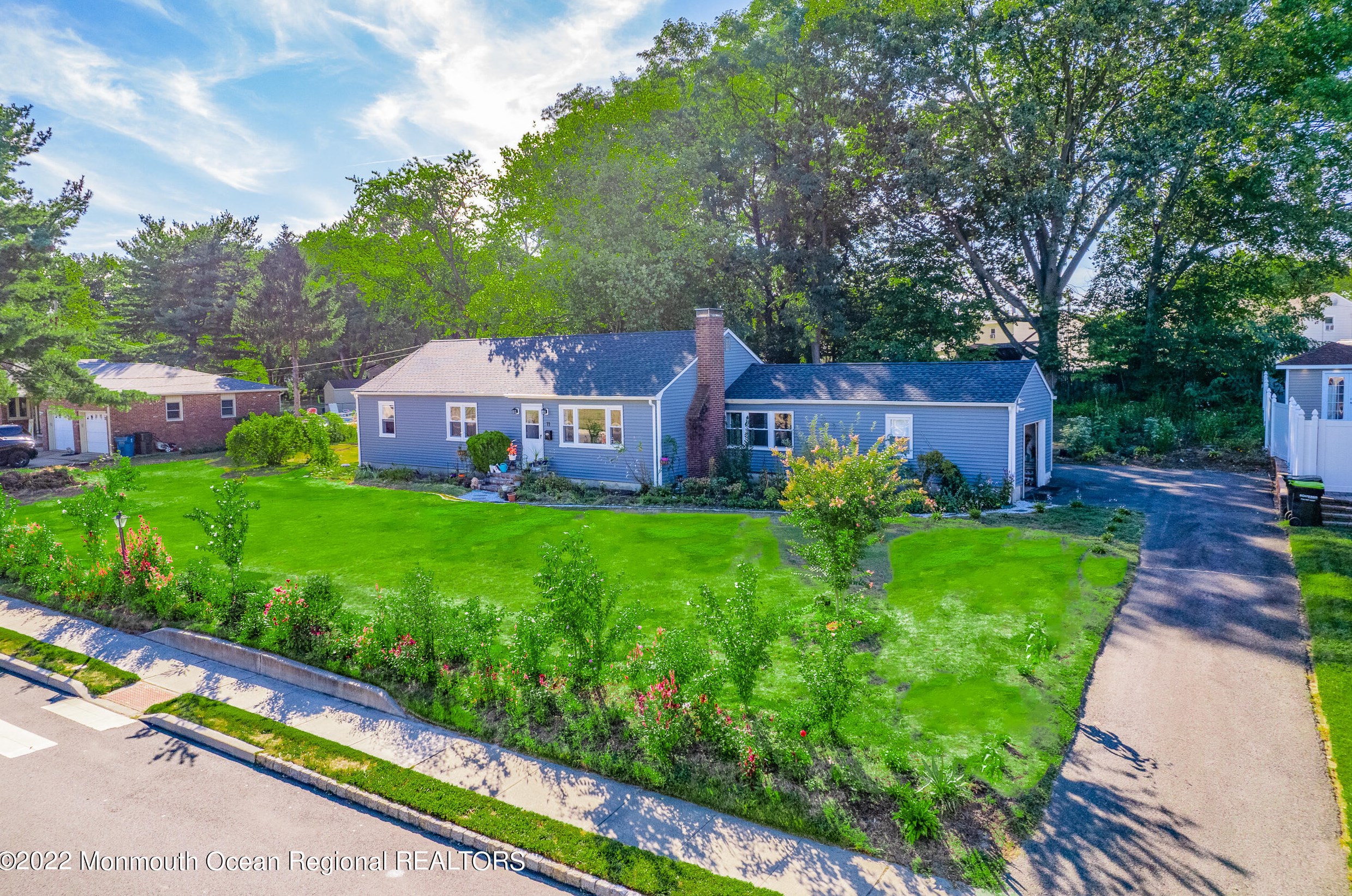 11 Bedle Rd, Hazlet, NJ 07730