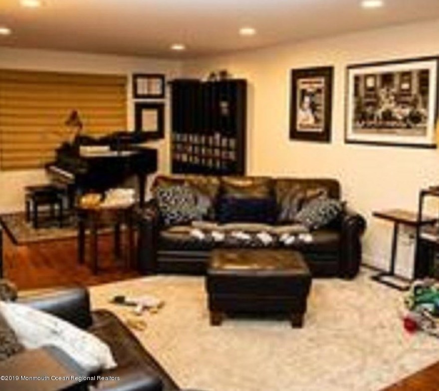 61 Essex Dr, Little Silver, NJ 07739