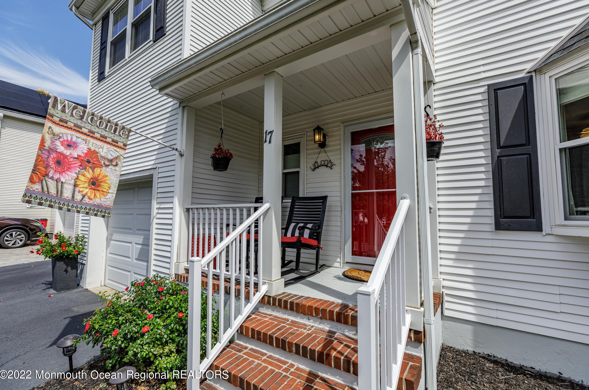 17 Angelica Ct, Matawan, NJ 07747-2600