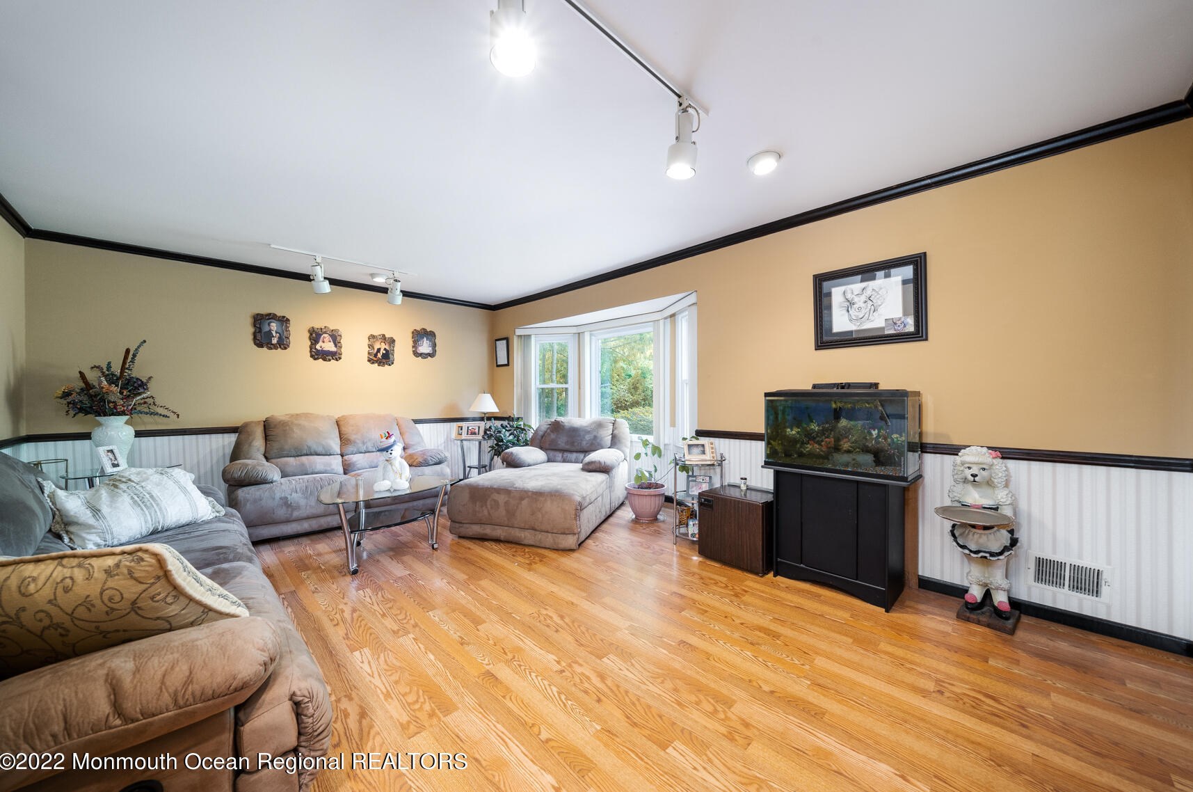 465 Cottrell Rd, Matawan, NJ 07747-7058