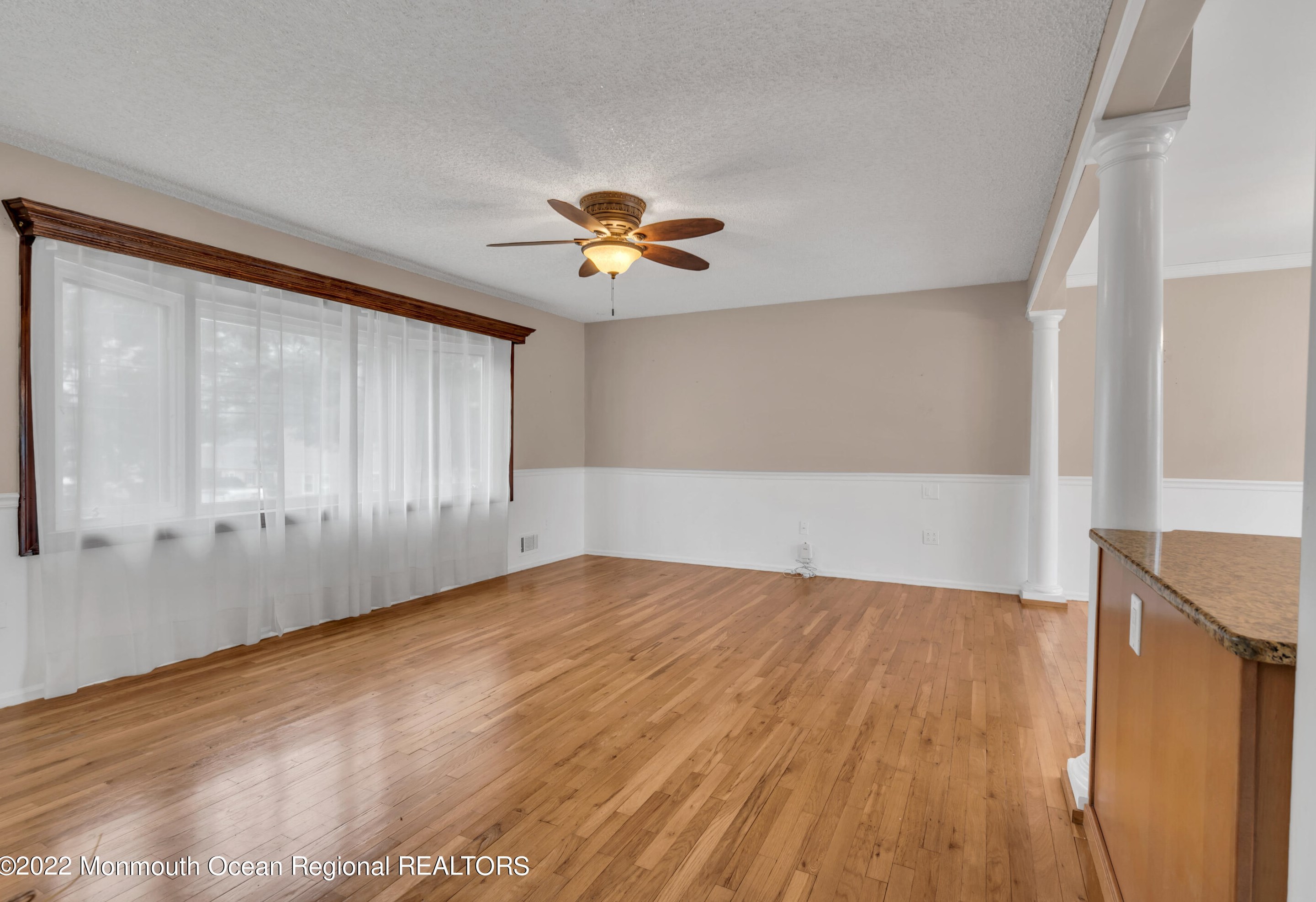 41 Spruce St, Beachwood, NJ 08722-3329