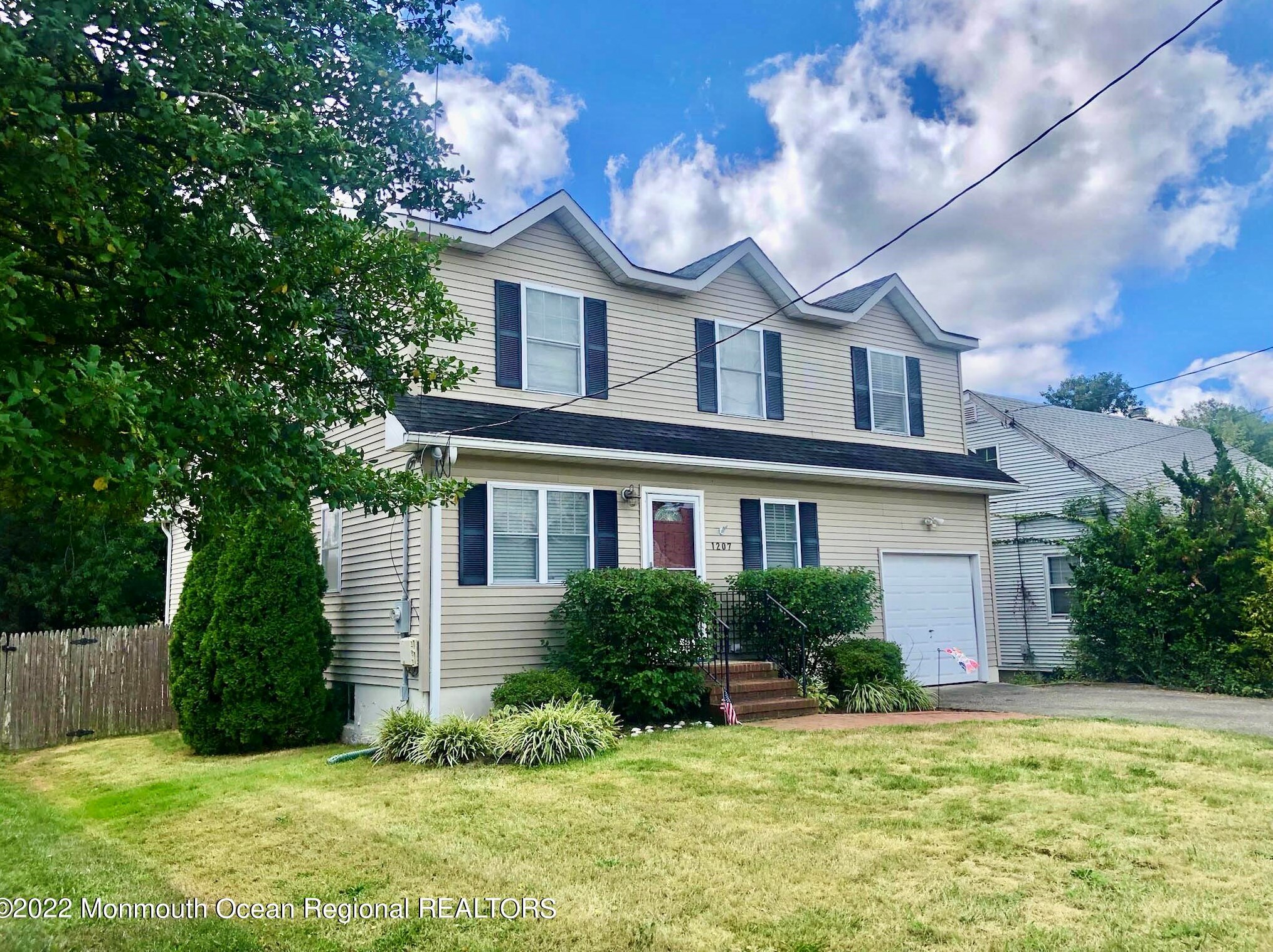 1207 Atlantic Ave, Wall Township NJ 08736-1202 exterior