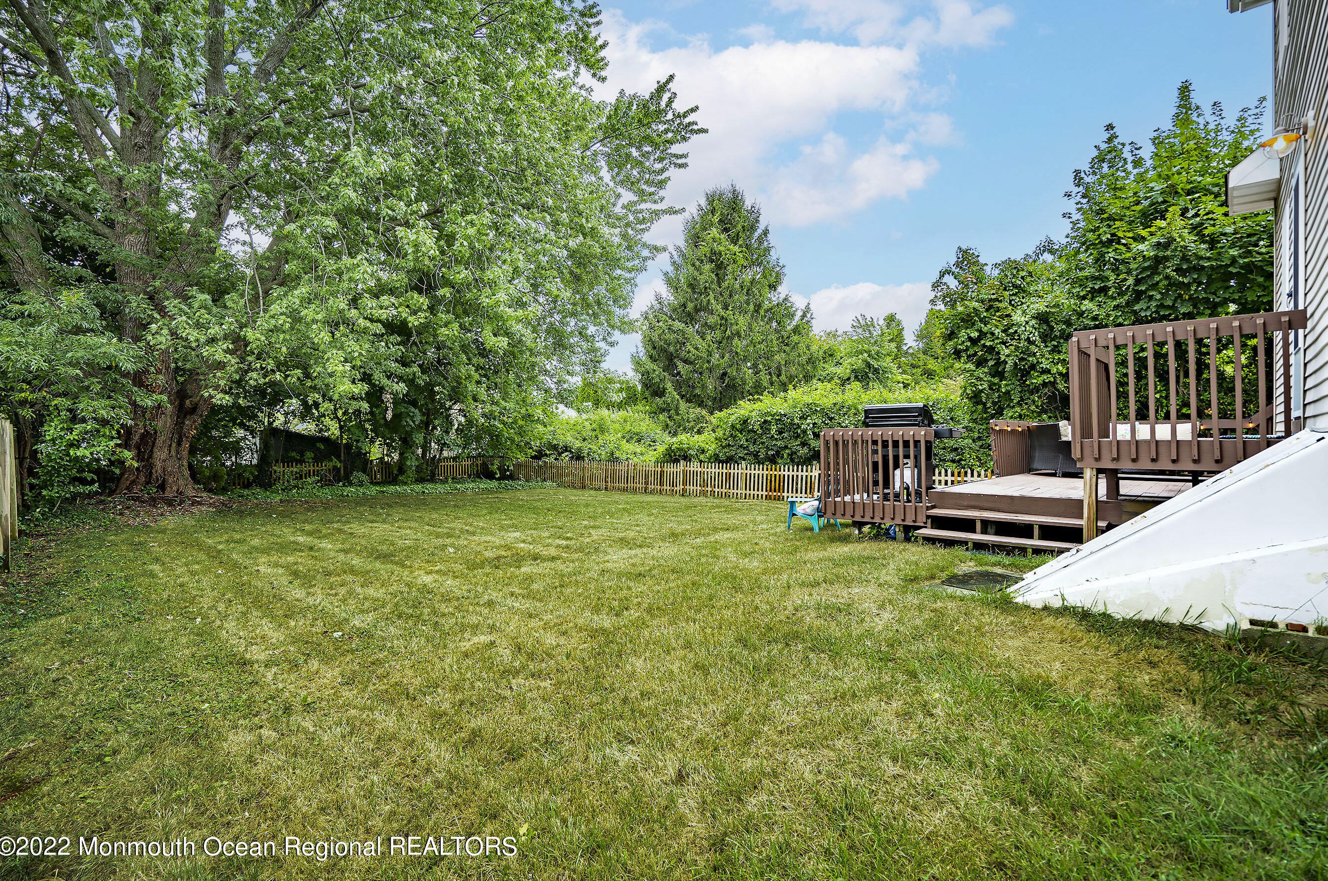 1207 Atlantic Ave, Wall Township NJ 08736-1202 exterior