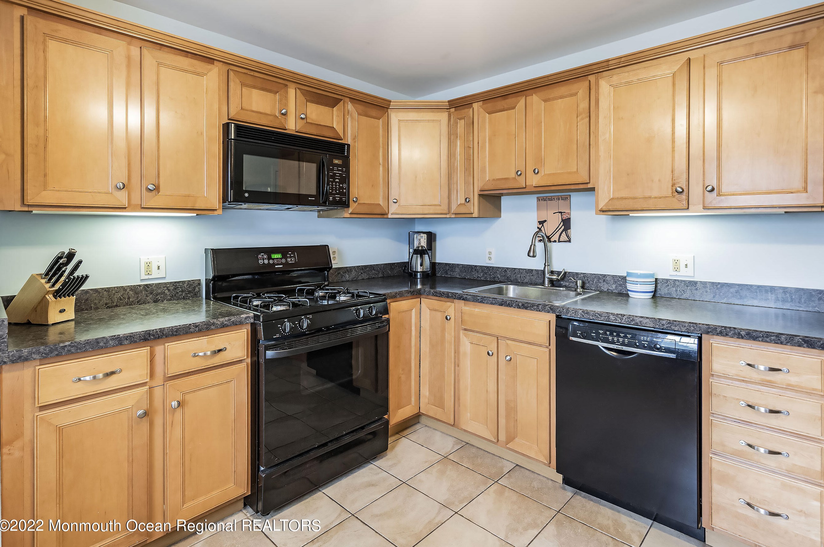 1207 Atlantic Ave, Wall Township NJ 08736-1202 exterior