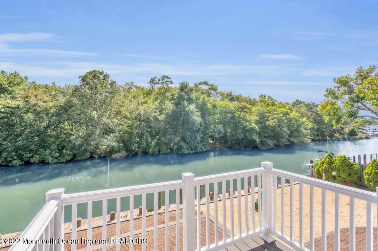 1125 Skiff Way Dr, Lacey, NJ 08731