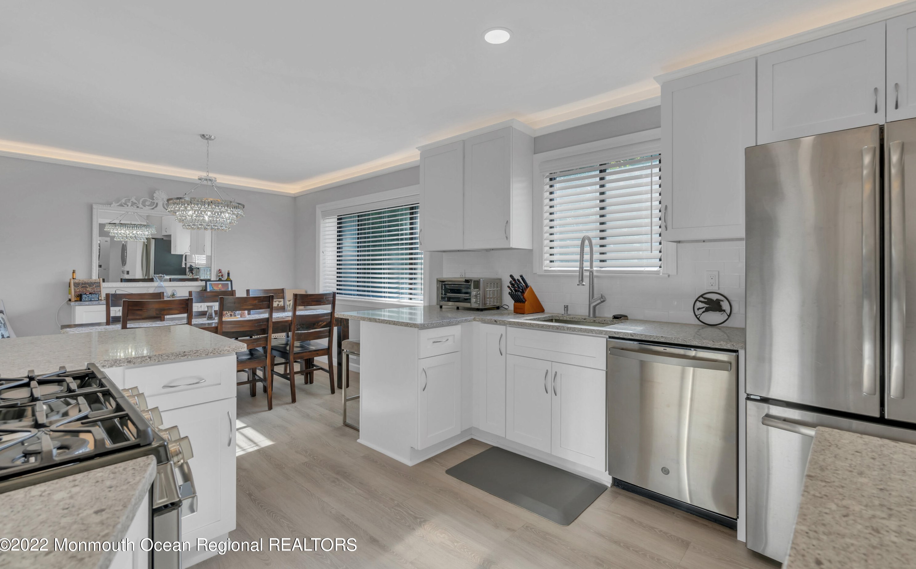 187 Heywood Ct, Matawan NJ 07747-3570 exterior