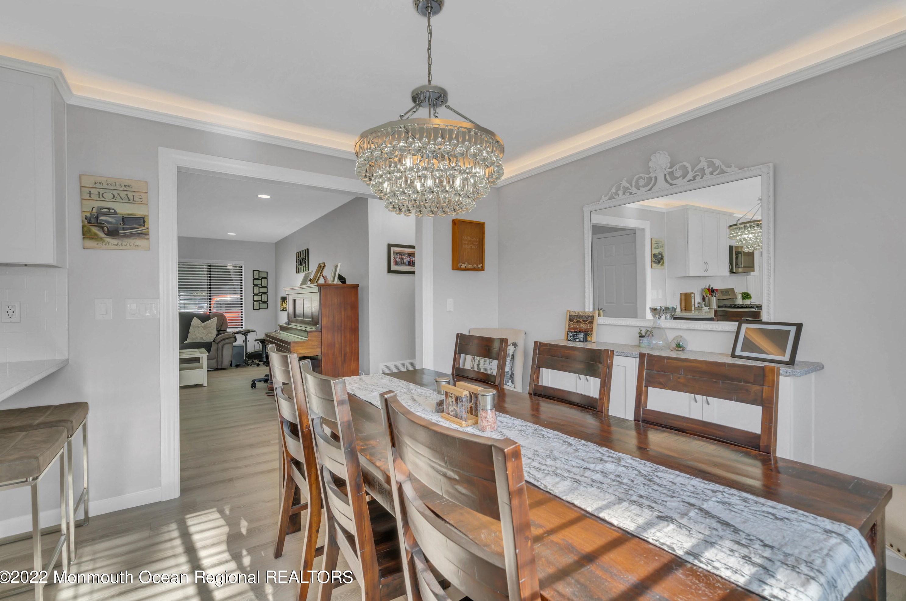 187 Heywood Ct, Matawan NJ 07747-3570 exterior