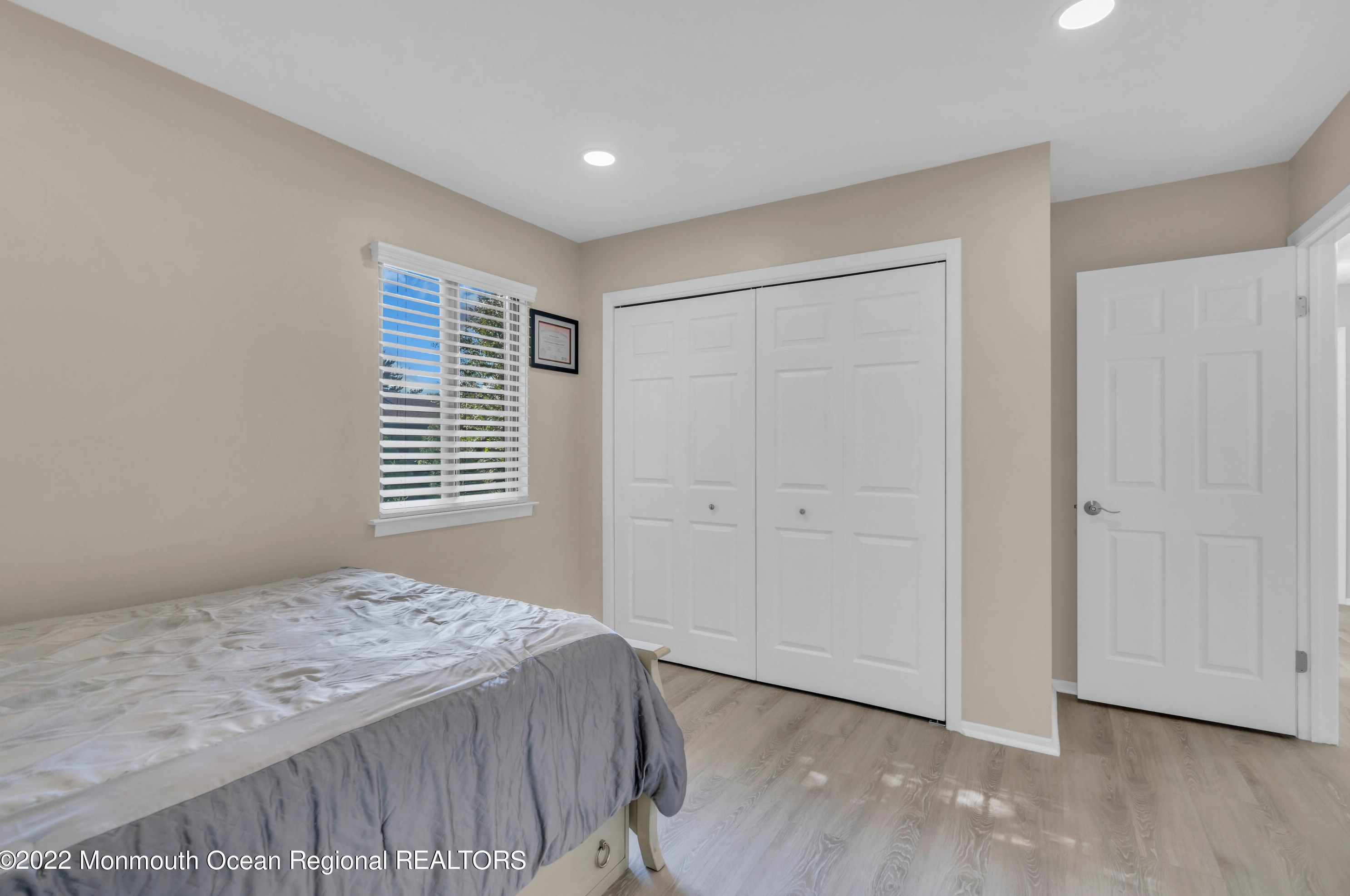 187 Heywood Ct, Matawan NJ 07747-3570 exterior