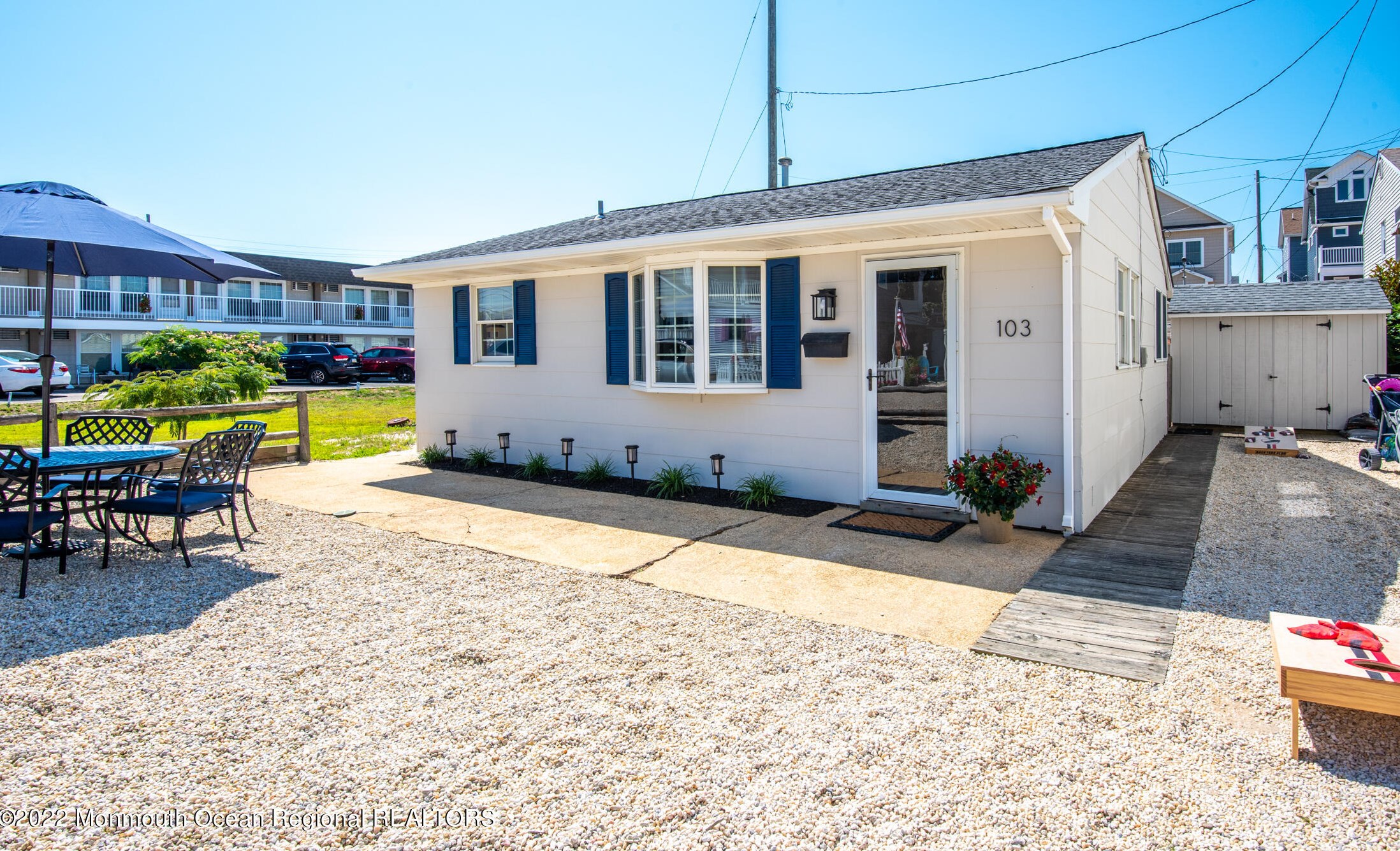 103 Albacore Dr, Pelican Island, NJ 08751