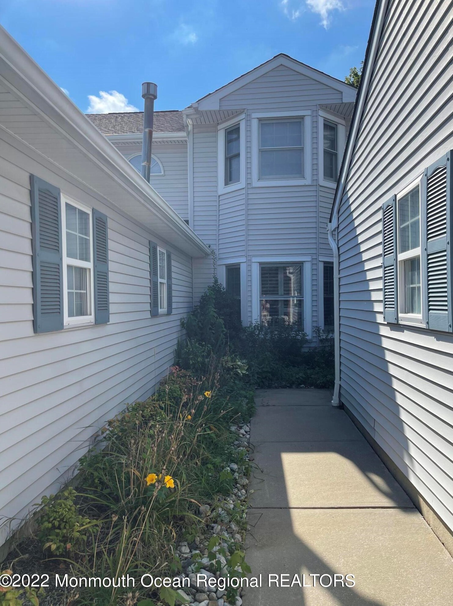 12 Mc Kinley Dr, Tinton Falls, NJ 07712