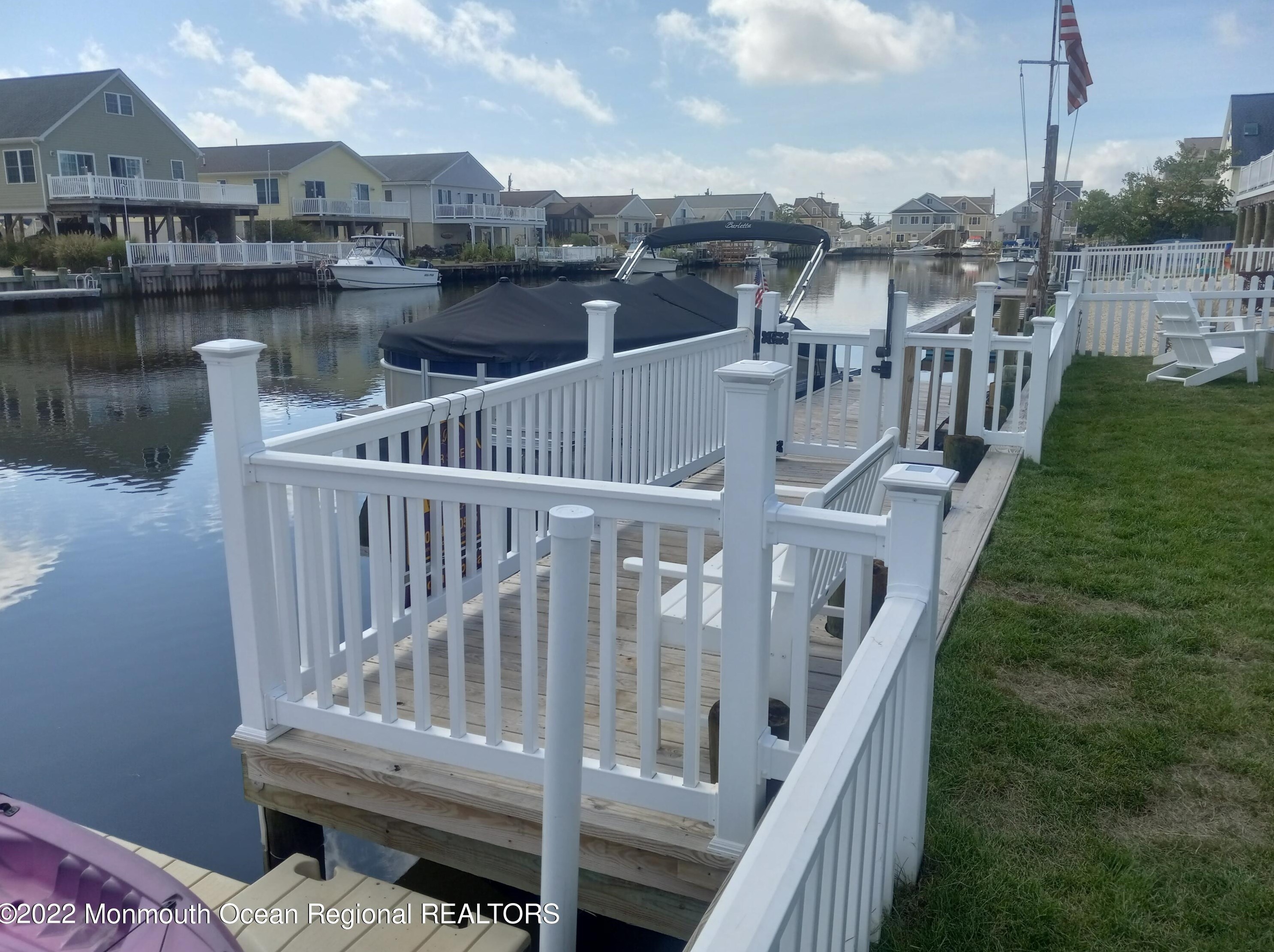 22 Ship Dr, Tuckerton NJ  08087-1520 exterior