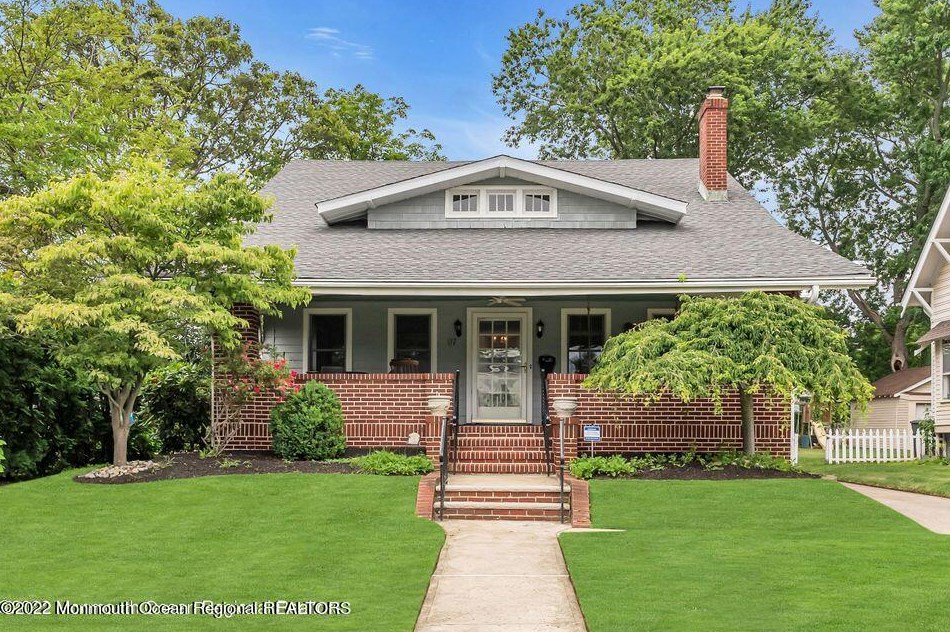 97 Neptune Ave, Deal Park, NJ 07723