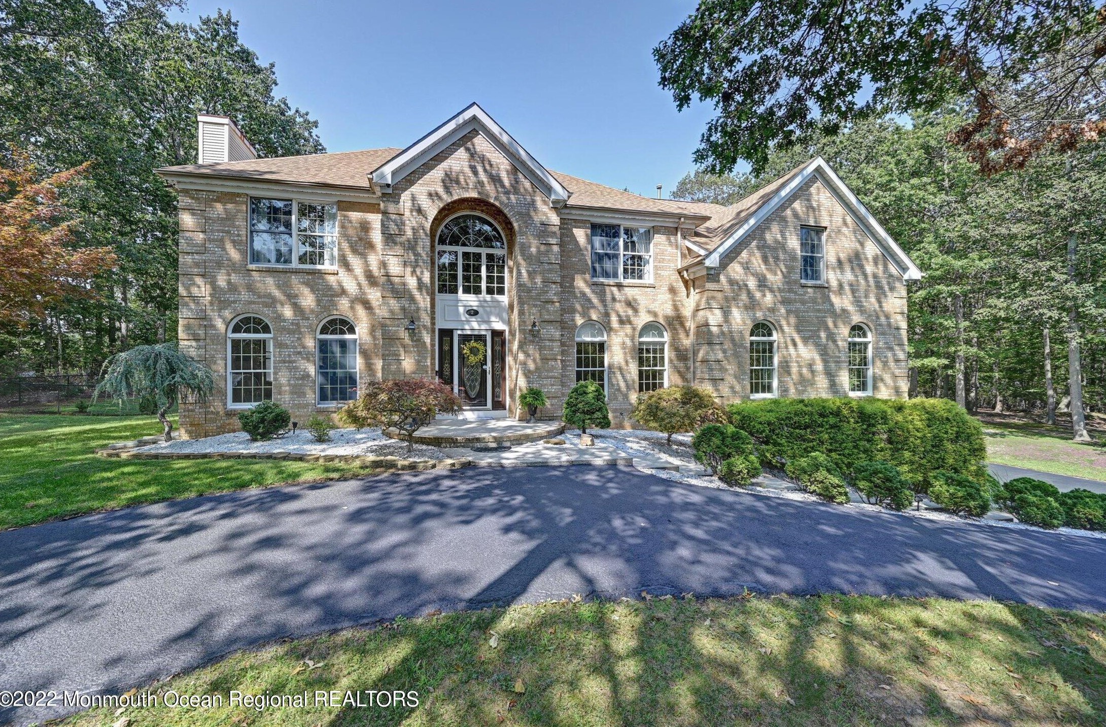 2 Laurel Hill Ln, Millstone Township, NJ 08510-1615