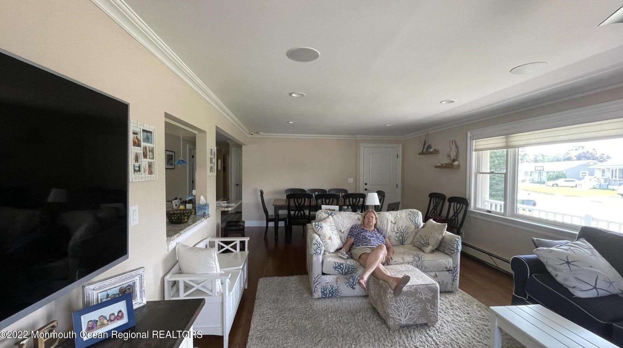 633 Manetta Dr, Point Pleasant Beach, NJ 08742
