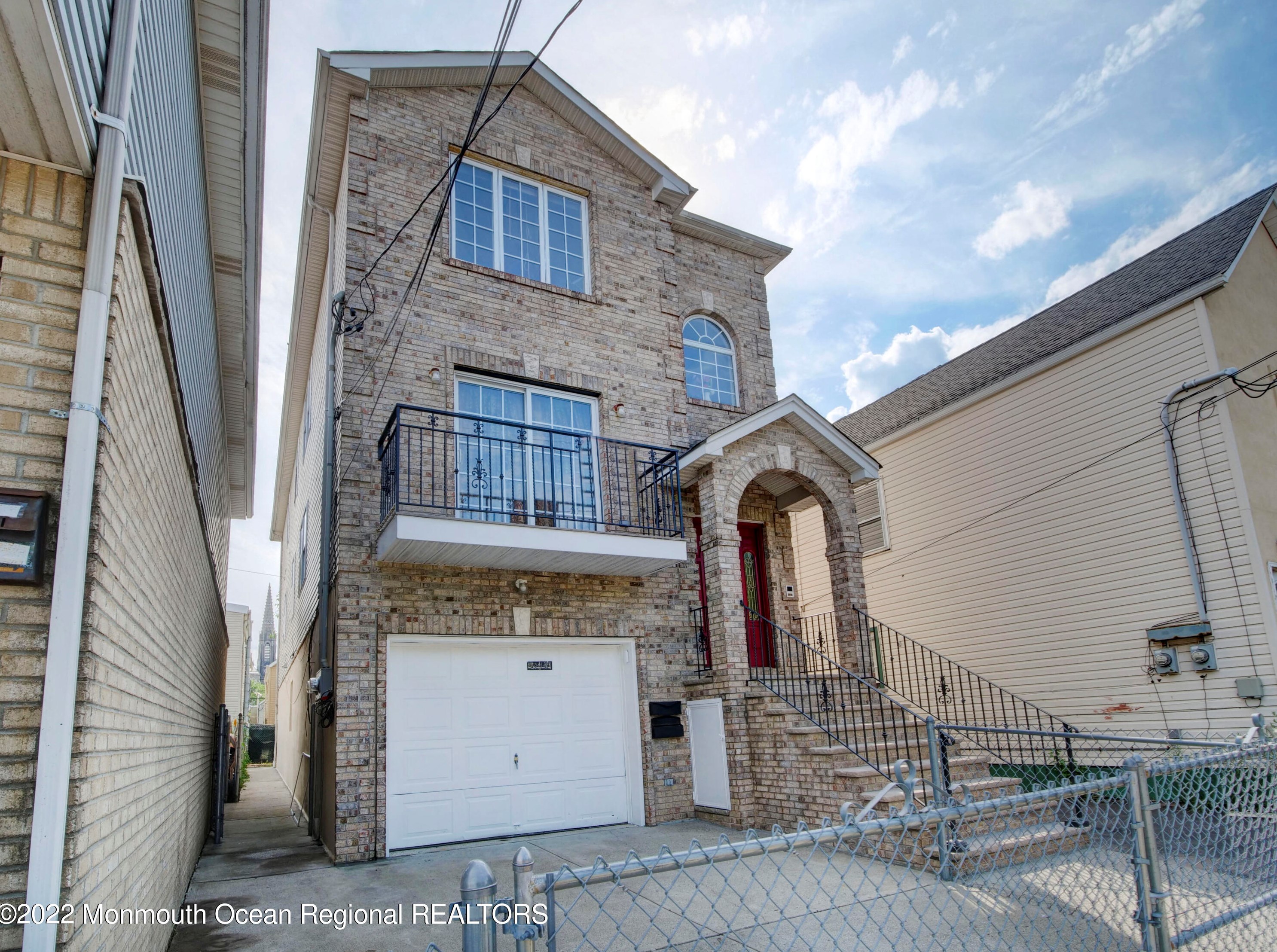210 Port Ave #2nd Floor, Elizabeth, NJ 07206
