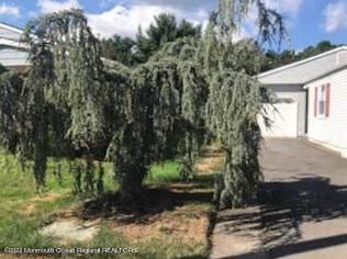 33 Selkirk Ave, Toms River, NJ 08757-6249