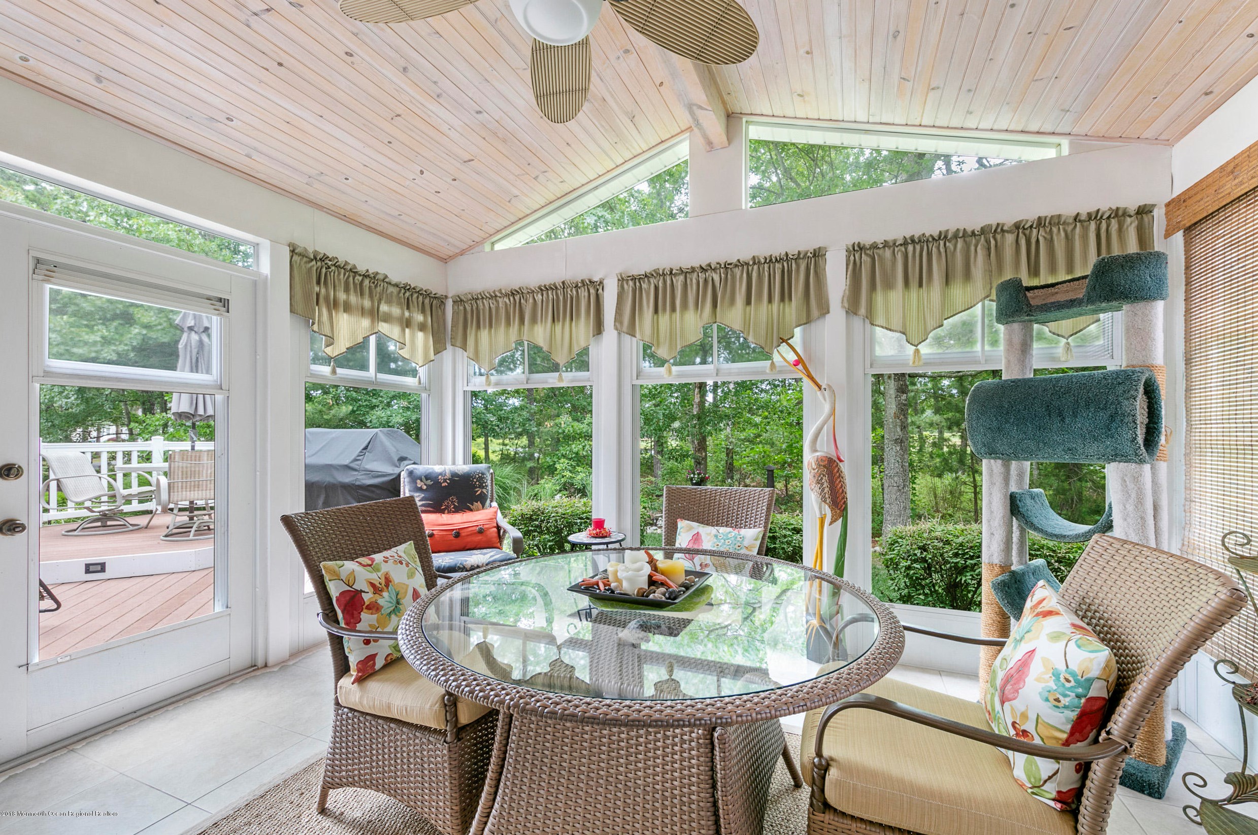 419 Golf Vw Dr, Tuckerton NJ  08087-4222 exterior