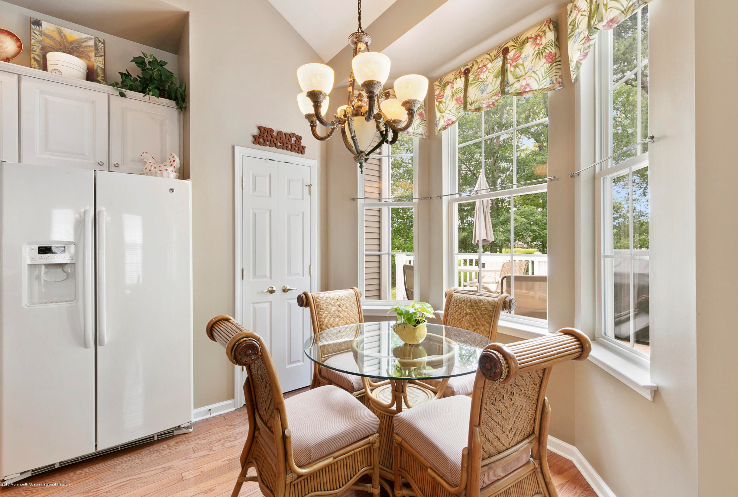 419 Golf Vw Dr, Tuckerton NJ  08087-4222 exterior