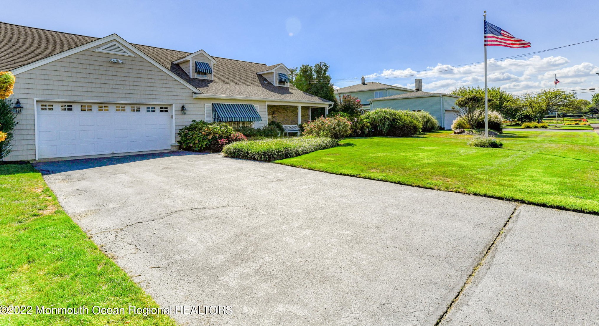 11 Essex Ave, Wall Township NJ  07762-1124 exterior