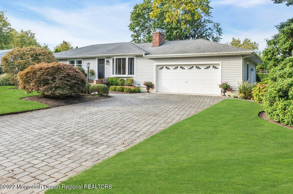 1316 Magnolia Ave, Wall Township, NJ 08750-2312