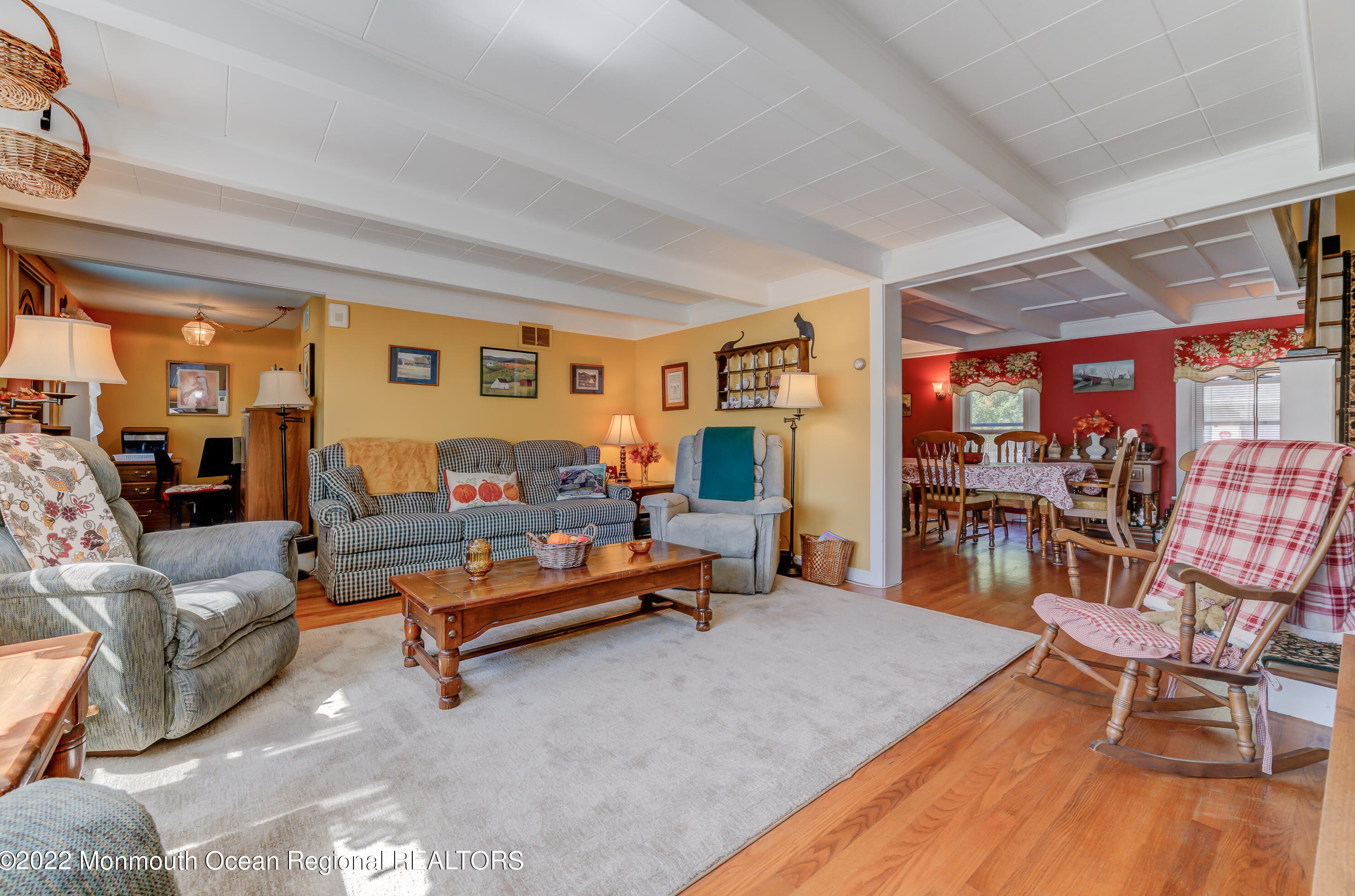 33 Tinton Ave, Tinton Falls, NJ 07724
