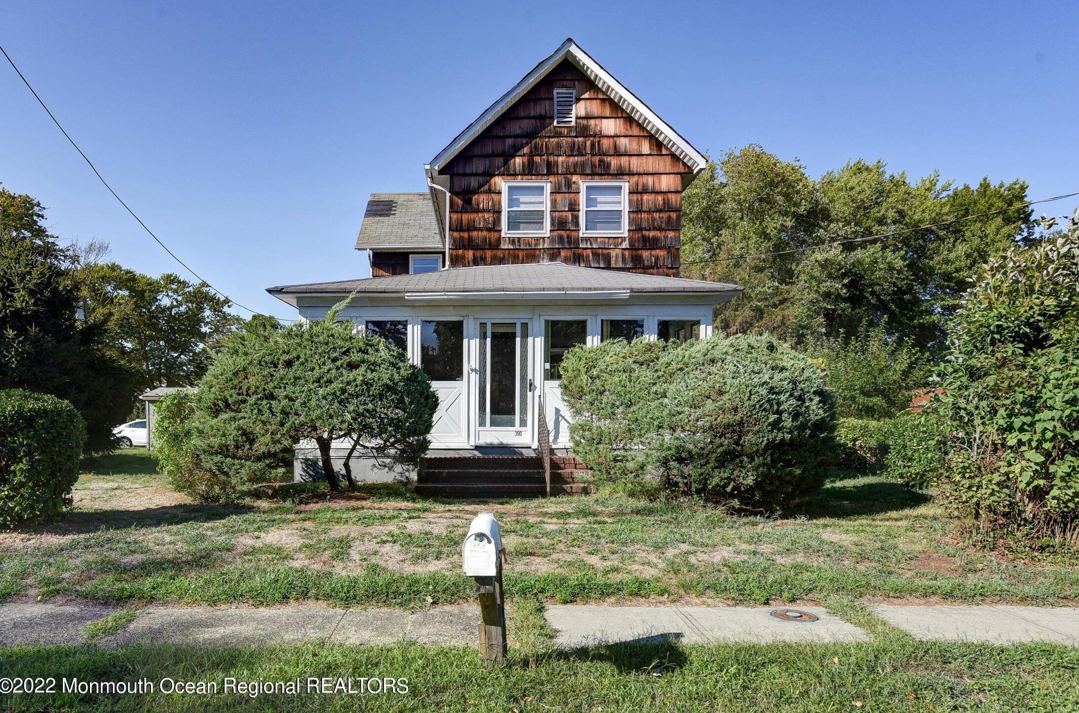 390 Thompson Ave, Middletown, NJ 07748