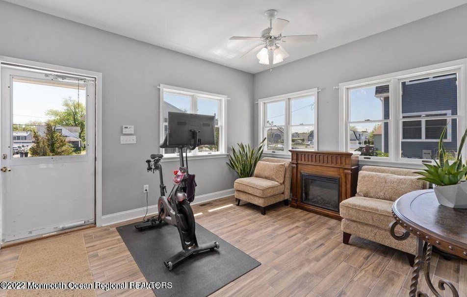 640 Riviera Ave E, Ocean Gate, NJ 08740