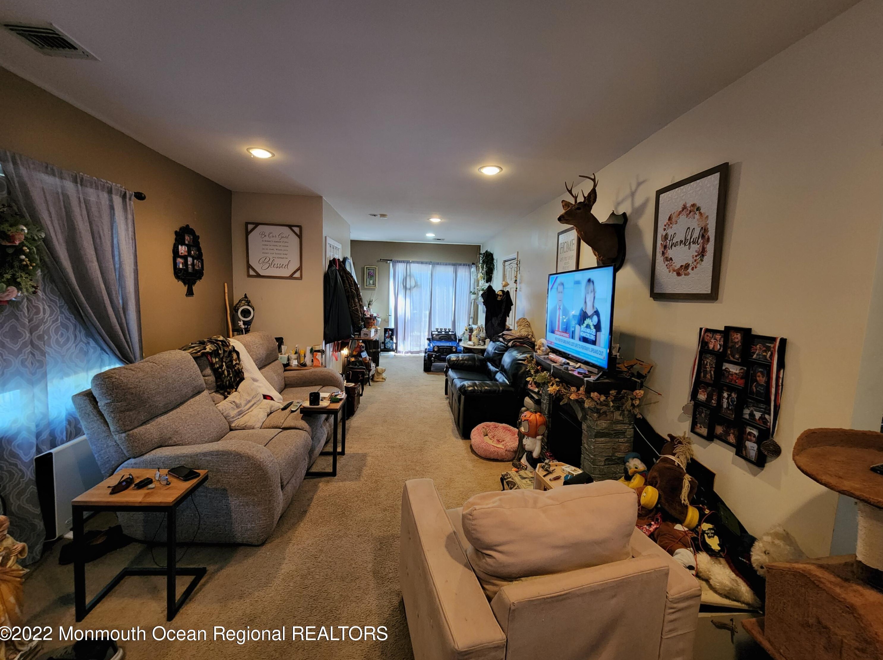 20 Gillette St, Ideal Beach, NJ 07734-1302